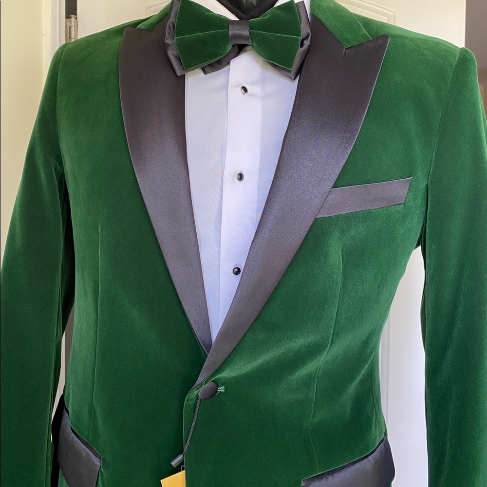 BRAND NEW Green Velvet Alberto Nardoni Jacket with matching bow tie